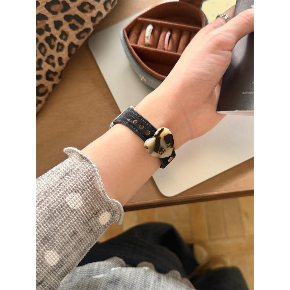 Heart Pattern Leather Loop Strap, Cute Style For Apple Watch Ultra 11/10/9/8/7/6 38/40/41/42/44/45/46/49mm Universal Watch Band