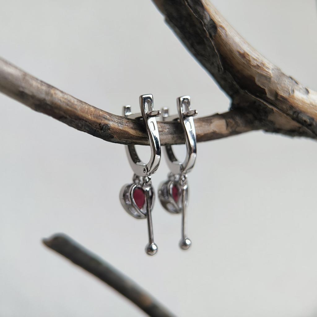 Серебряные серьги с искусственным гранатом nano 1.61ct (60002404)