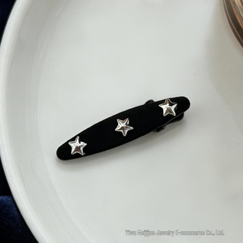 Korean Style Star Ball Hair Clip - Trendy Mini Bangs Accessory