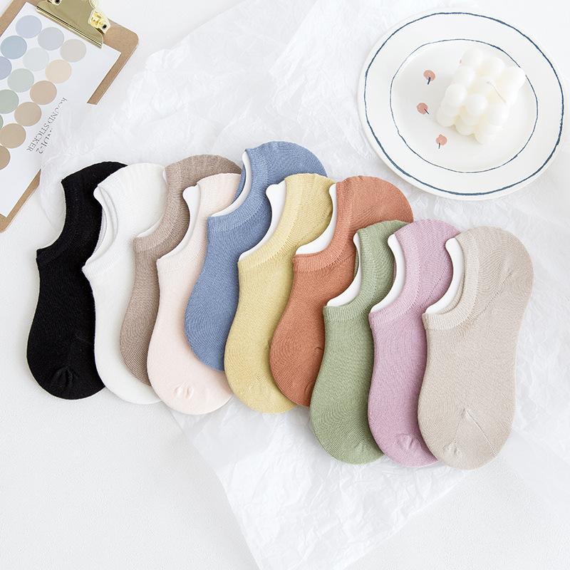Ladies Spring and Summer Thin Lovely Trend Solid Color Breathable Invisible Cotton Socks