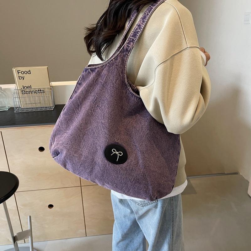 Casual and Versatile Denim Handbag for Women, 2025 New Fashionable and Stylish Large Handbag
