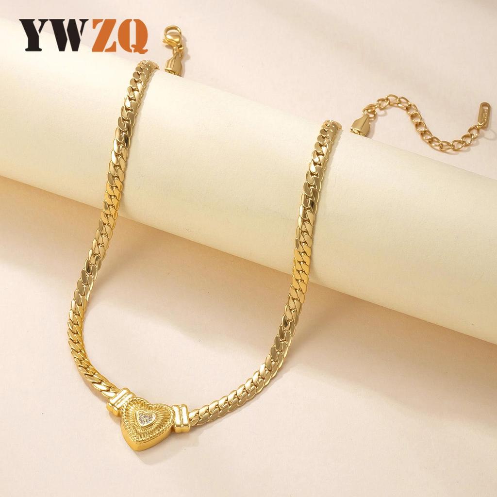 18K Gold-Plated Love Heart Rhombus Diamond Necklace - European Style Stainless Steel Clavicle Chain