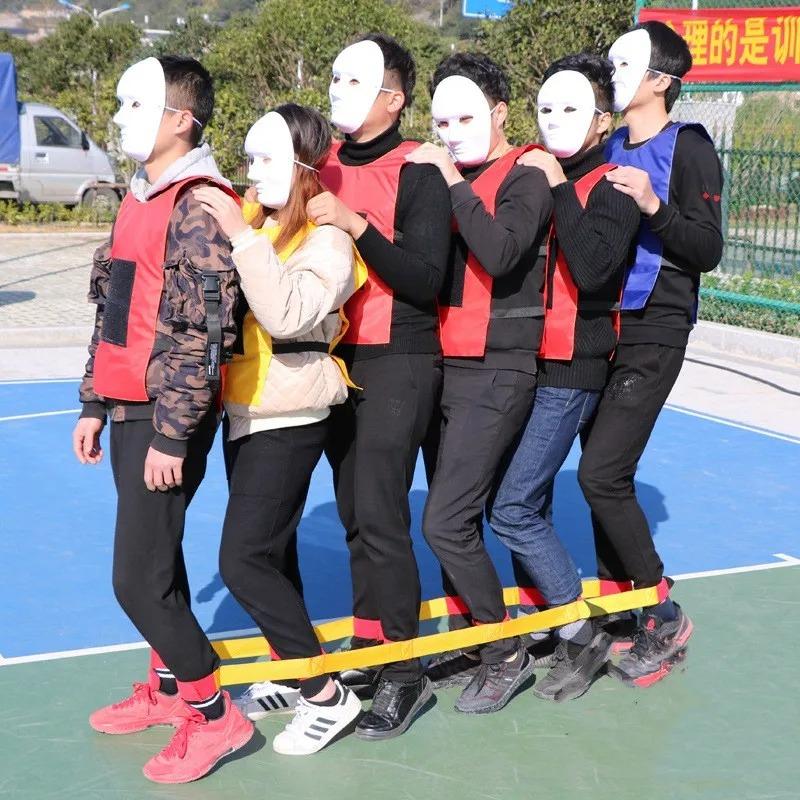 Outdoor Sports MultiPlayer Giant Footstep Tram Padfoot Game Good Tough Nylon Leg Race Bands for Team Building Company Activities