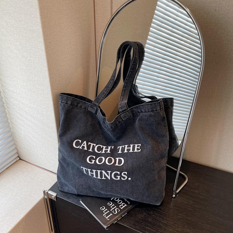 Denim bag women's large-capacity new summer versatile shoulder college student class commuting tote bag