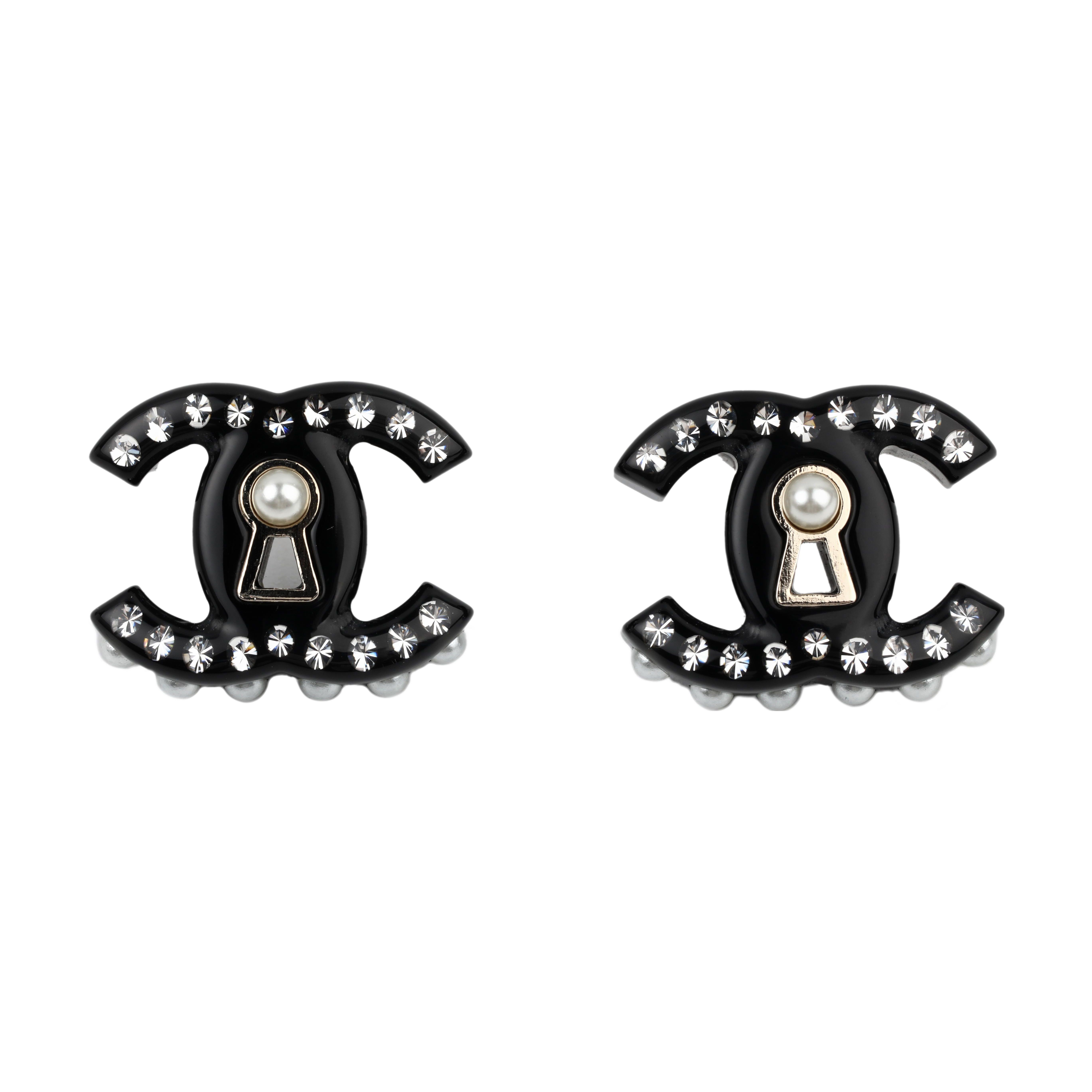 

Chanel Double C Diamond Embellished Black Women Accessories AB7605B07420NG540 Black,F