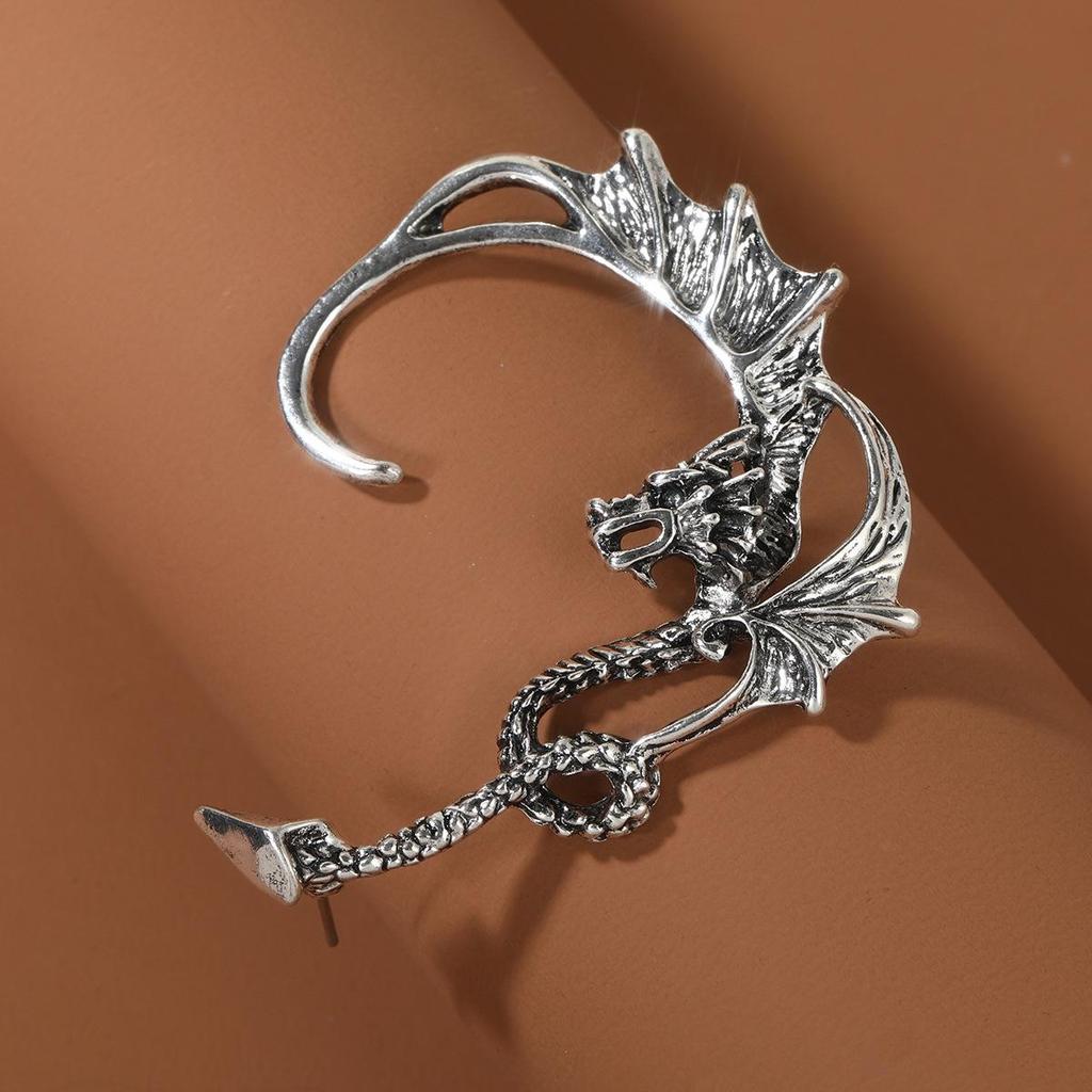 Retro Gothic Elf Wing Ear Clips: Dark Punk Devil & Dragon Style Earrings for Women