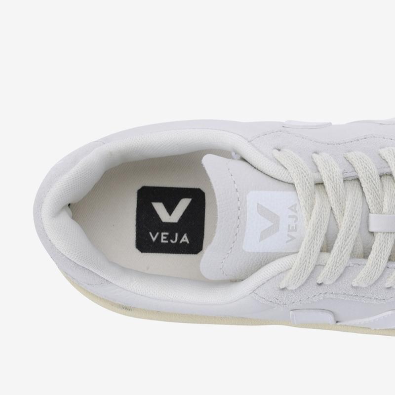 Veja Unisex Leather Sneakers V 90 sVju241Vd20 379