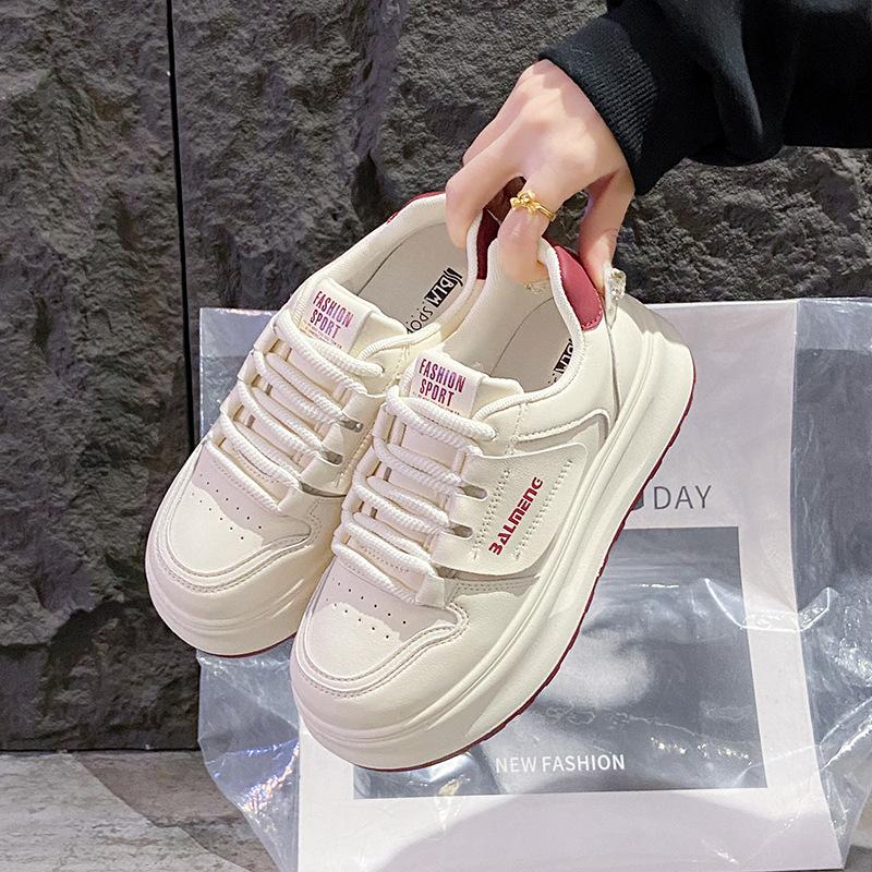 New platform trend little white shoes women's autumn 2025 new student board shoes versatile height-increasing sports and leisure shoes
