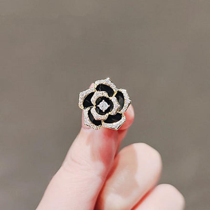 Schwarze Kamelie Glänzender Zirkon Brosche für Frau Trauer Corsage Anstecker Temperament Blendfrei Abzeichen Kleid Hemd Anzug Zubehör