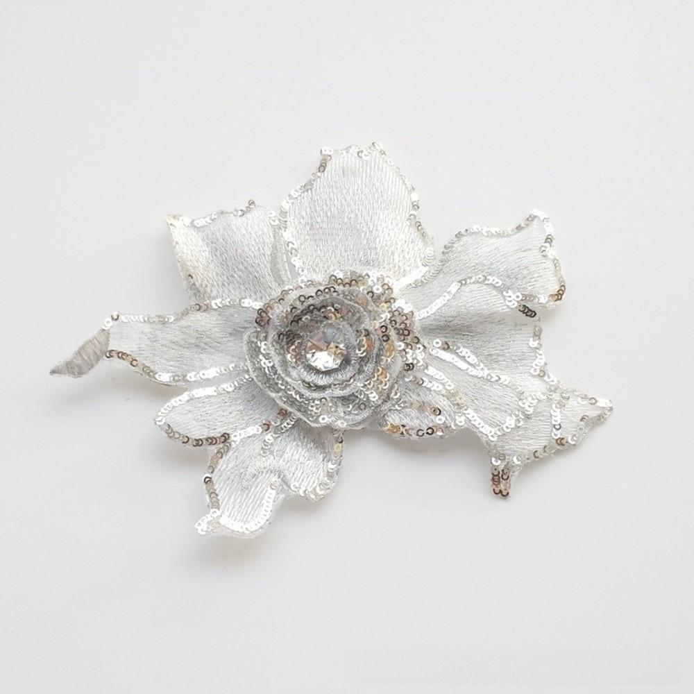 Mode Bestickter Pailletten-Aufnäher Netz-Applikation DIY 3D-Blumen-Aufnäher Stoff Spitzenbesatz Strassstein-Aufnäher Kleidung Dekoration