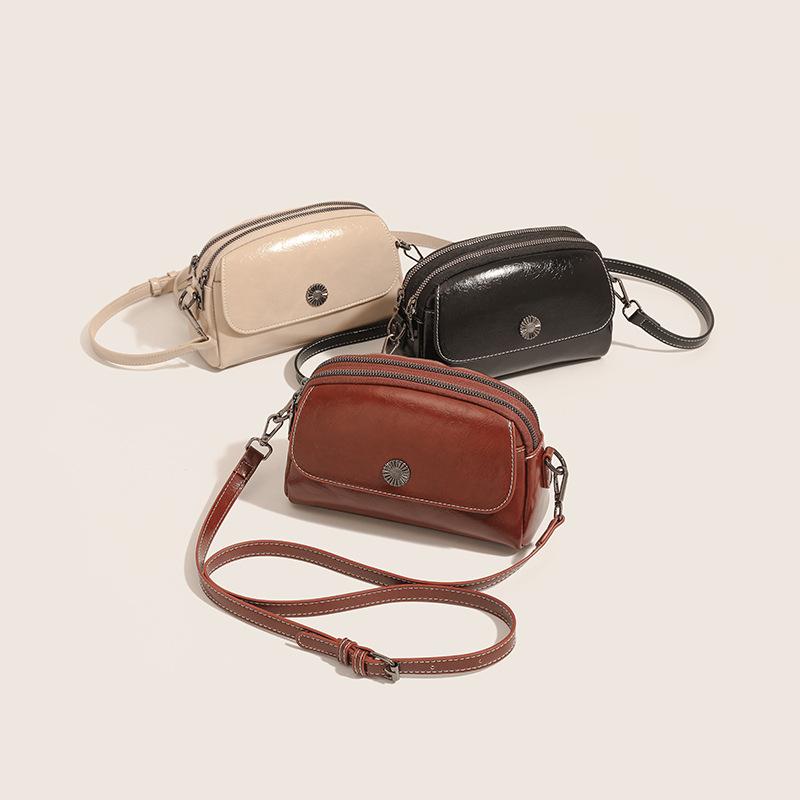 Retro Literary Bag Women's Spring and Summer Korean Version Multi Layer Women's Bag Mobile Phone Bag One Shoulder Crossbody Bag Women's Mini Bag