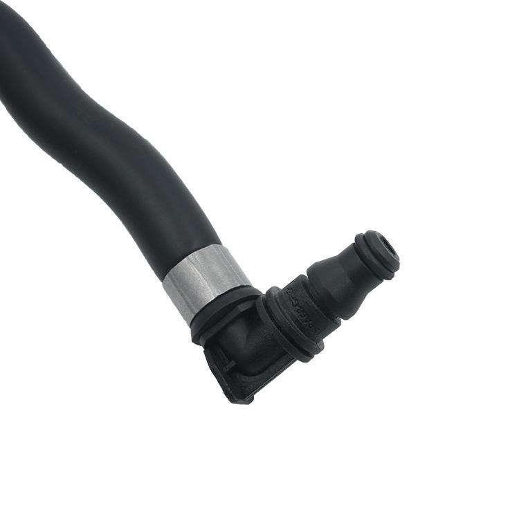 Water Tank Radiator Hose for Mercedes-Benz W204 C250, Part Number 2045010925.