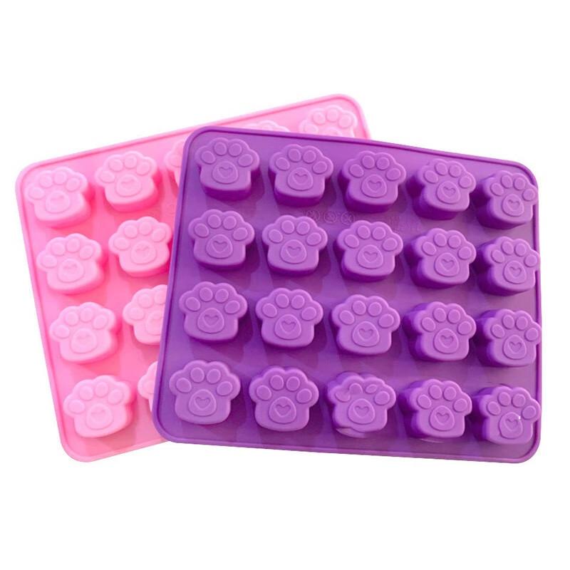 

Ming Ling 20-Cavity Cat Paw Silicone Mold (2-Pack)