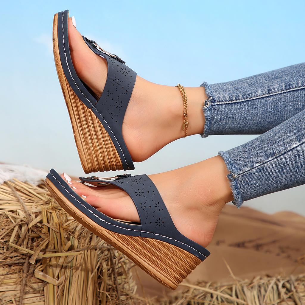 Women Wedges Slippers New Summer Fashion Comfortable Sandals Solid Color Sandals Sexy Pointed Plus Size Slippers Slides Women