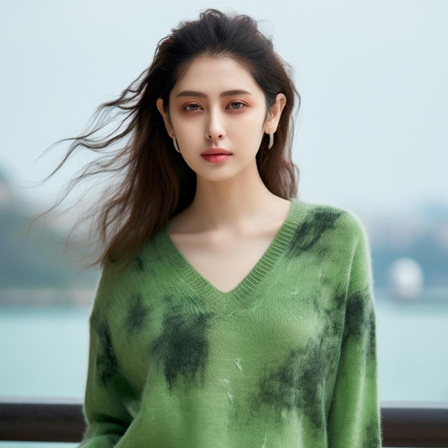 Green Tie-Dye Women's Loose Knit Sweater - Stylish Autumn/Winter High-End Design