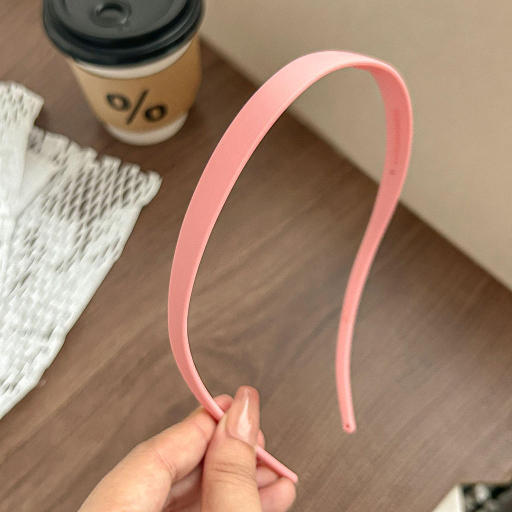 Non-Slip, High-End Feel Hairband with Teeth - Versatile for Face Washing & Dust-Free Hair Management