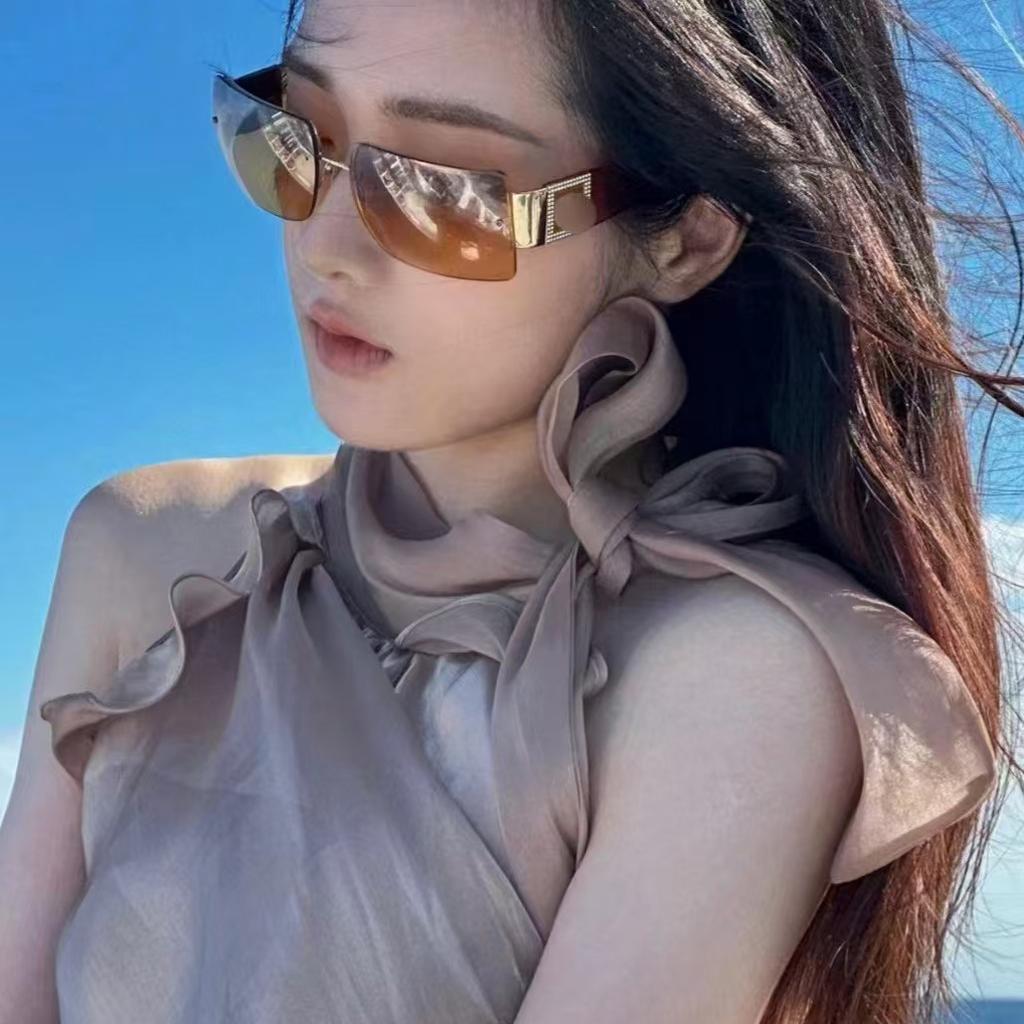 Big Size Outdoor Sunglasses European American Style Square Shape Sun Glasses For Women Holiday Travelling Sun Glass