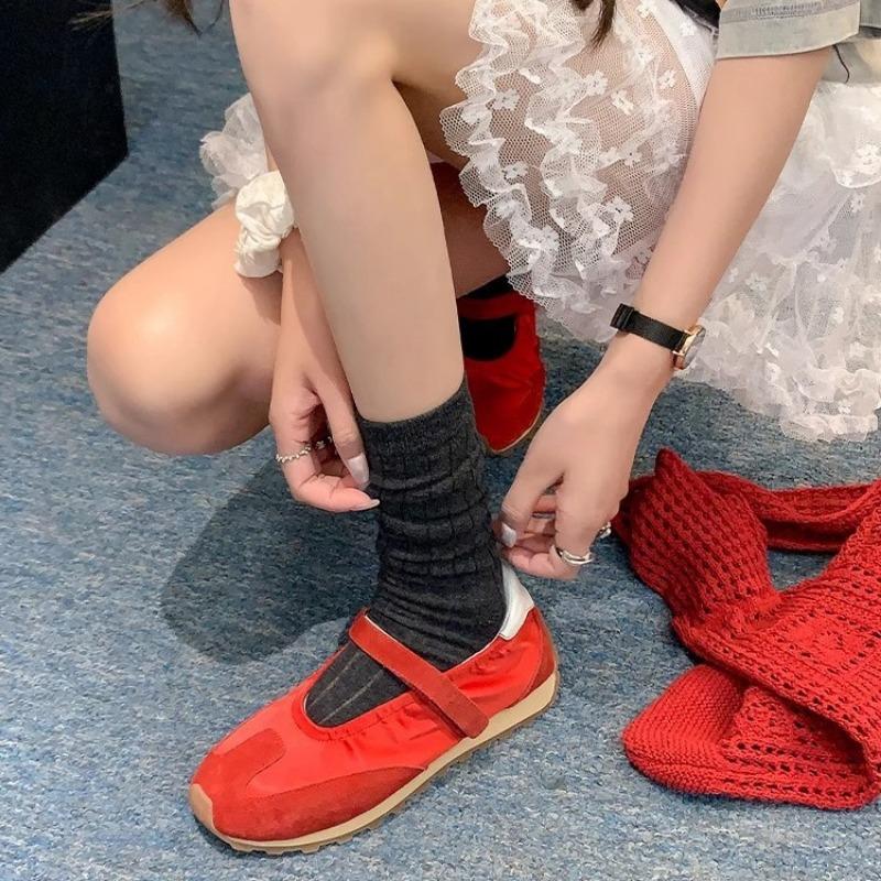 Retro lotus root color ballet style soft sole Velcro light mouth Mary Jane single shoes are beautiful and comfortable