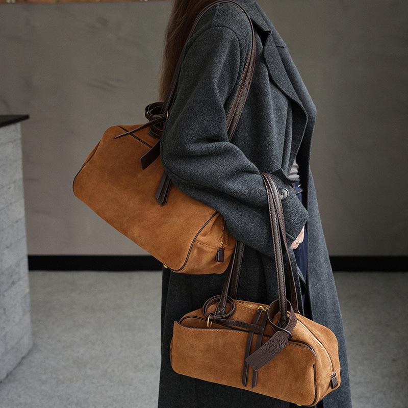 Hot Selling Women's Bag New Retro Luxury Bowling Bag Temperament High-end Commuting Frosted Cowhide Tote Bag