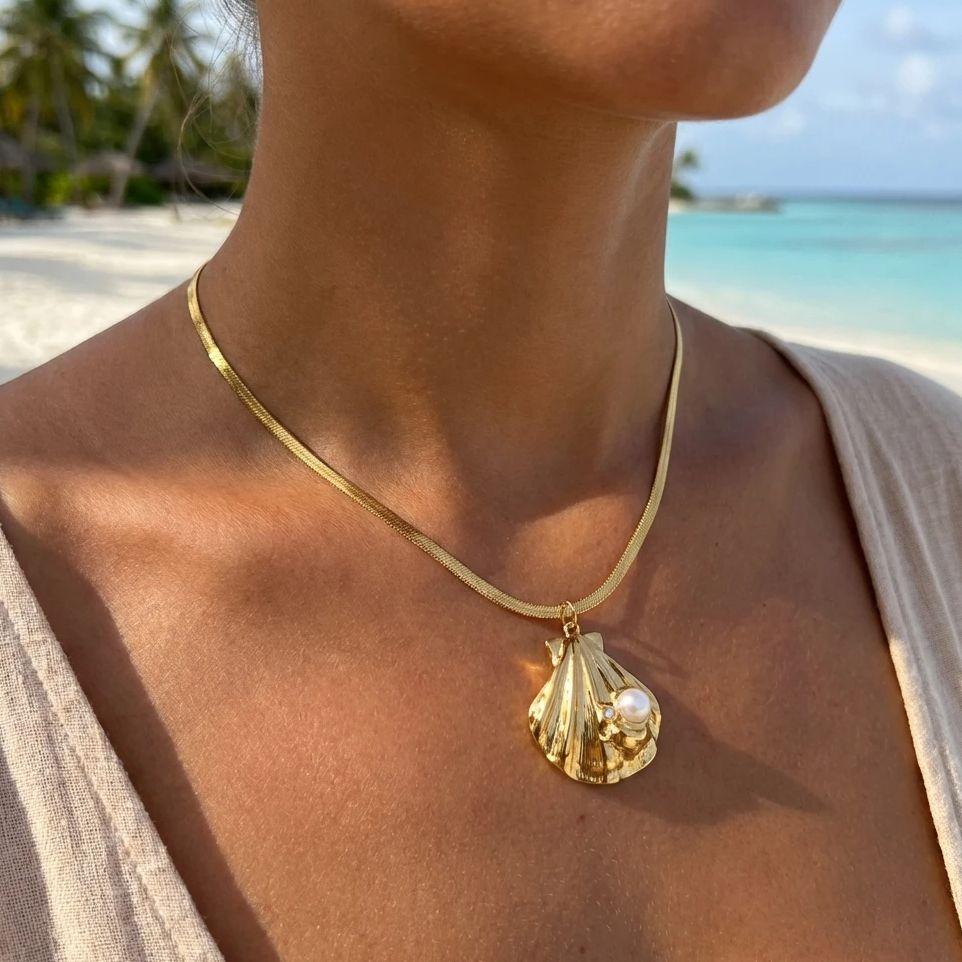 Edelstahl Vergoldte Muschel Anhänger Halskette Für Damen Exquisite Imitation Perlmutt Muschel Schlangenketten Choker Meeres Schmuck