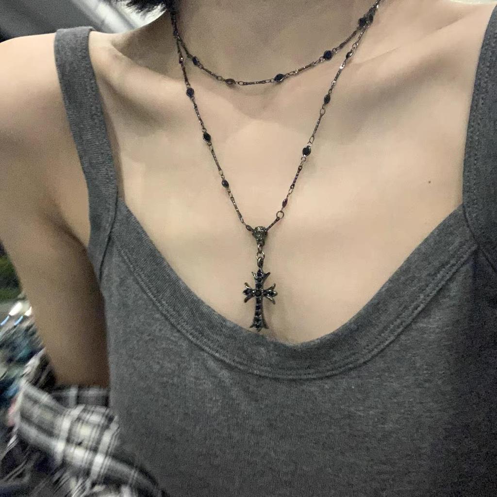 Bohemian Ethnic Style Long Bow Metal Necklace with Vintage Distressed Pendant (2025)