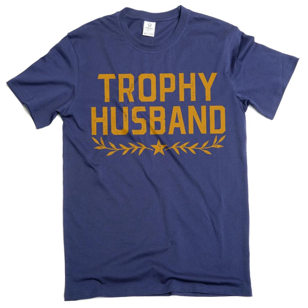 Herren Lustiges Trophäen-Ehemann T-Shirt Vatertag Weihnachten Lustiges Jubiläums-T-Shirt