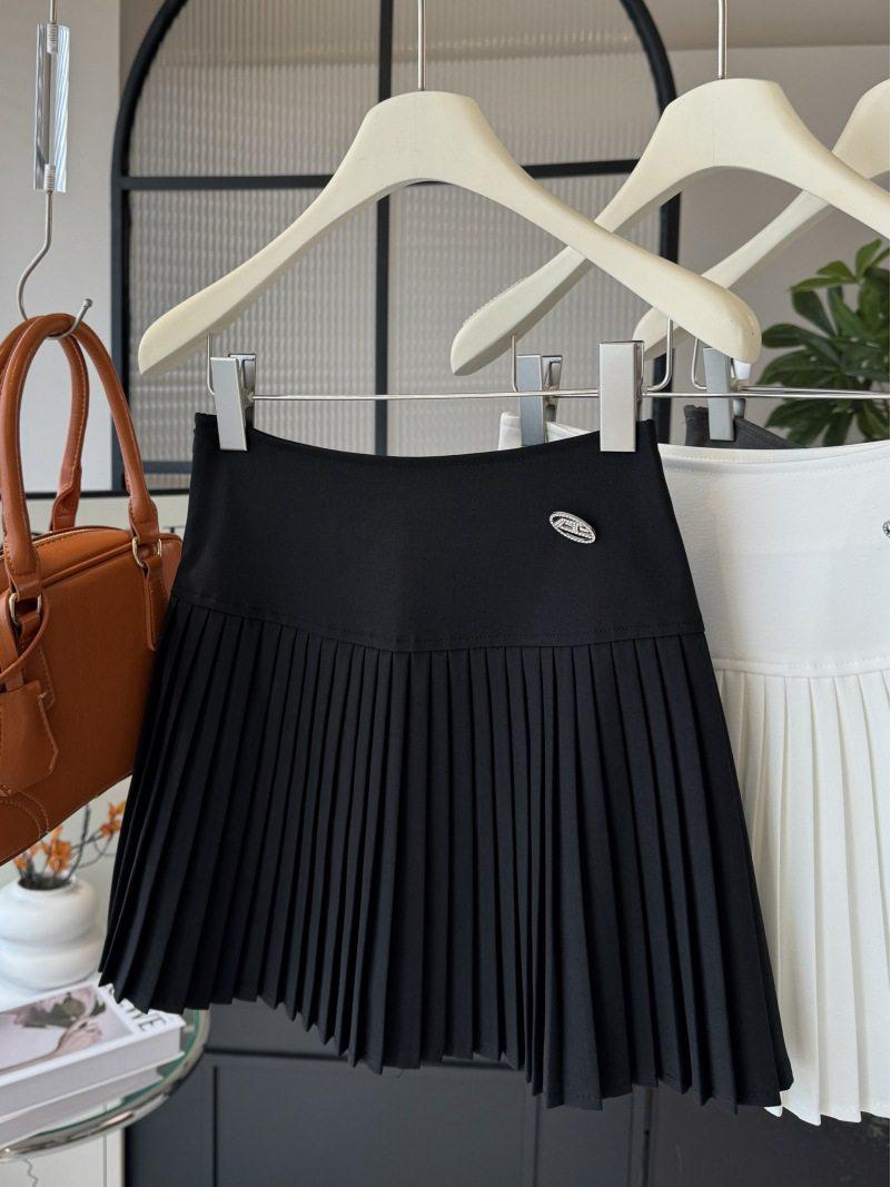 Petite Women s High-Waisted A-Line Pleated Mini Skirt - 2026 Spring/Summer Collection Small чёрный