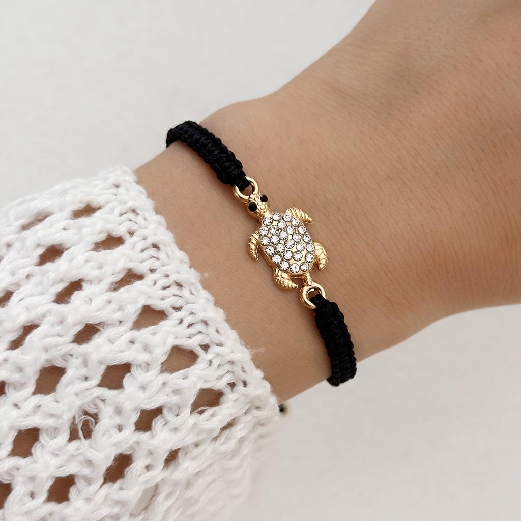 Handmade Rhinestone Inlay Braided Rope Bracelet for Women Boho Metal Turtle Charm Woven Chain Summer Party Jewelry Fashion Gift