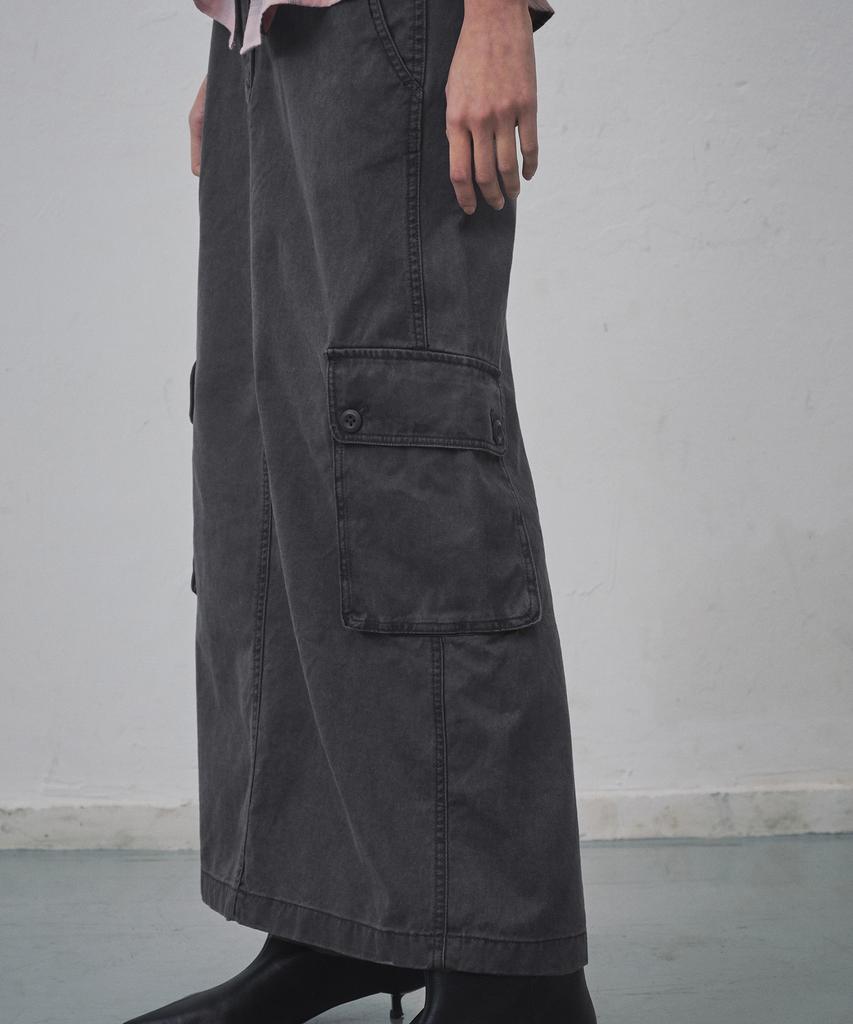 Musinsa Standard Woman Women'S Pigment Cargo Maxi Skirt [Charcoal Gray]