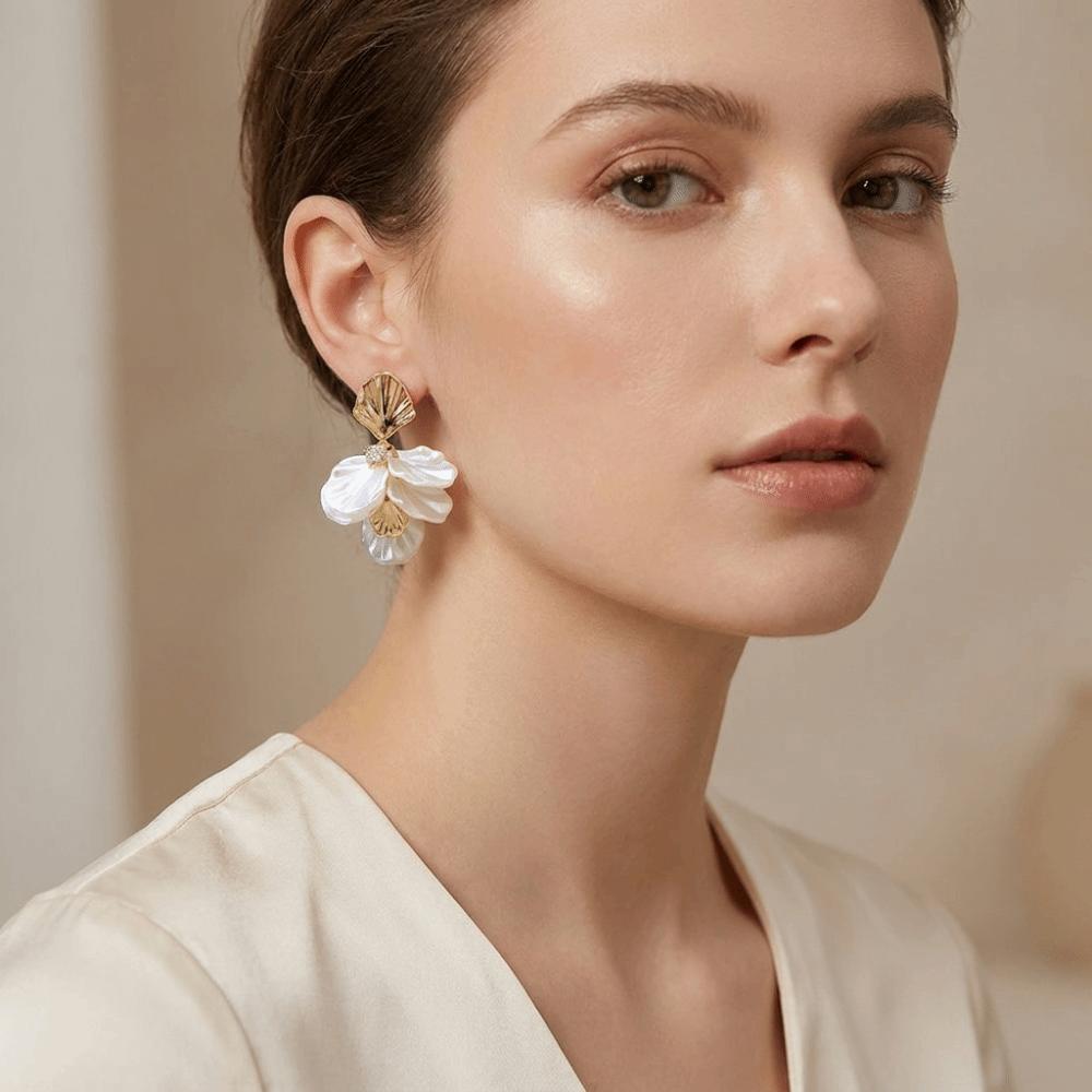 White Petal Earrings Resin Pendant Earrings Bohemian Dangle Earrings Daily