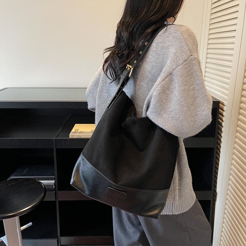 This Year's Popular Bag Women's Large-capacity 2025 New Trendy Fashion Versatile Shoulder Messenger Bag Bucket Bag Tote Bag