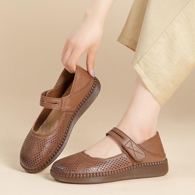 Leather soft-soled mother shoes bag head sandals women's beef tendon retro single shoes hollow middle and old summer flat heel hole shoes