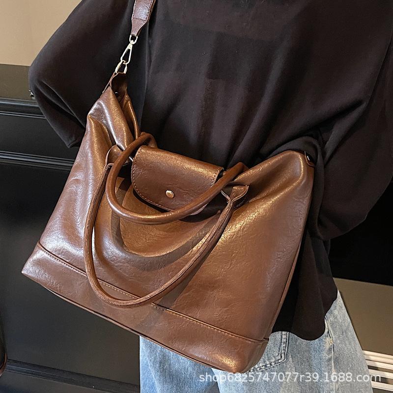 Large bag women's large-capacity handbag bag women's 2025 new retro tote bag Korean version crossbody commuter bag