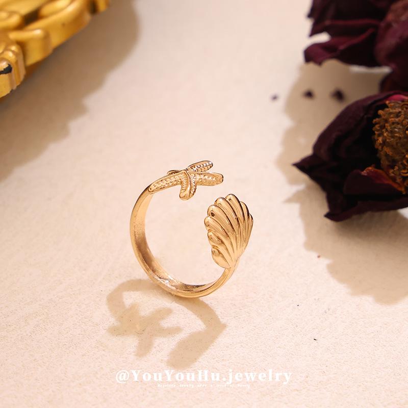 European-American Retro Floral Pleated Ring - Versatile & Irregular Design