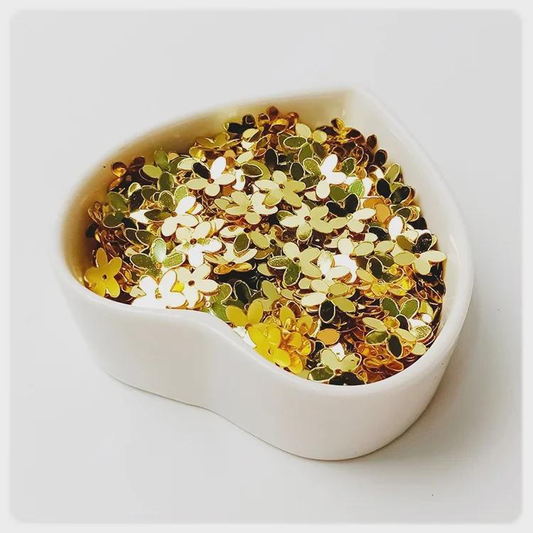 Yaleduo 10mm Wklęsła Koralik Śliwkowy Pięciopłatkowy Cekin do DIY Kostiumów Dziecięcych i Haftu.