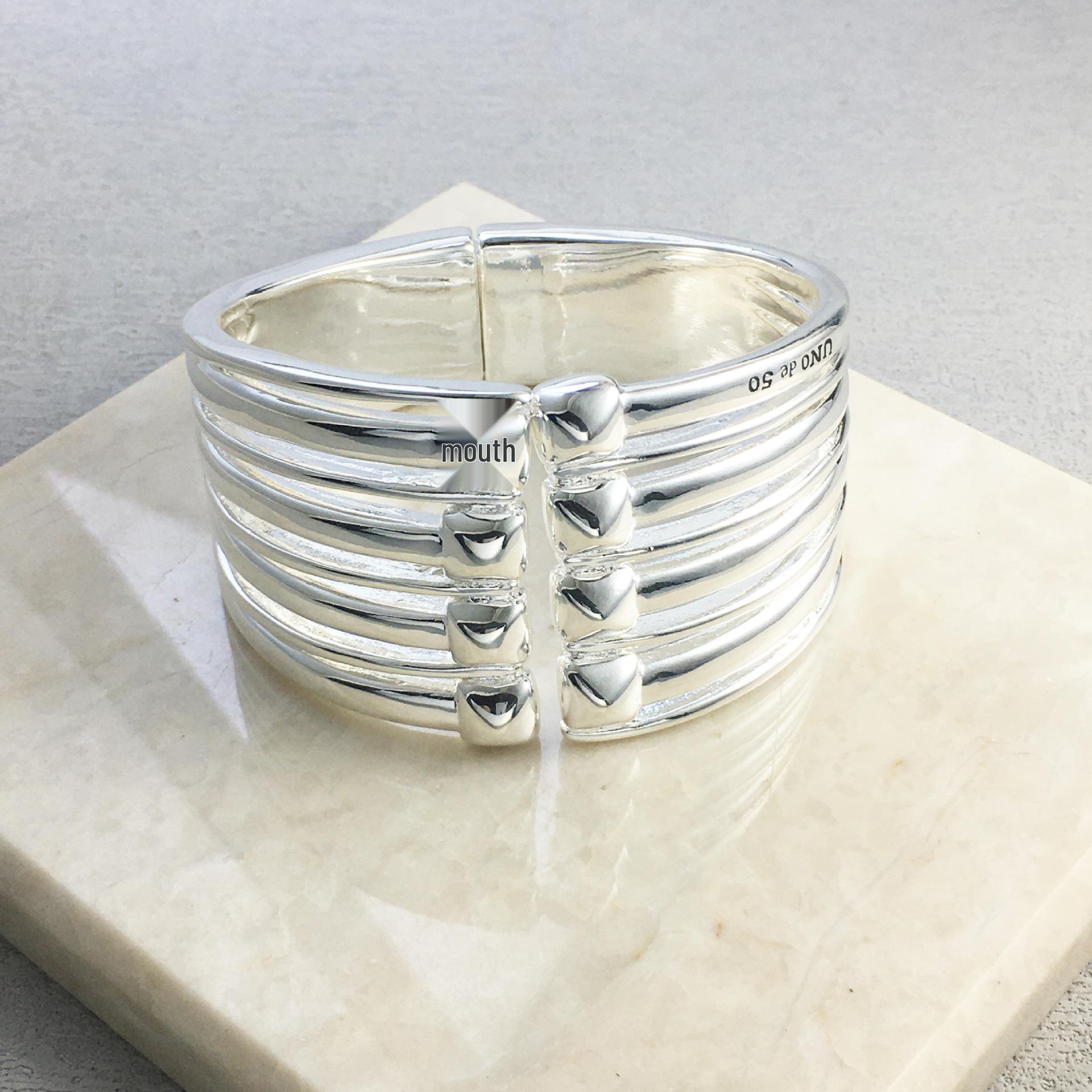 UNOde50 Large Nail-Shaped Bracelet with Gift Bag - Trendy European and American Jewelry Natural