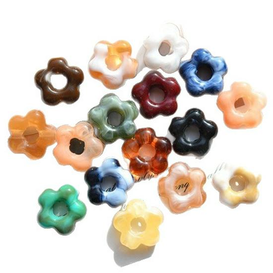 19MM Plum Blossom Imitation Porcelain Acrylic Beads, Retro Chinese Style Floral Spacer Beads for Jewelry Making