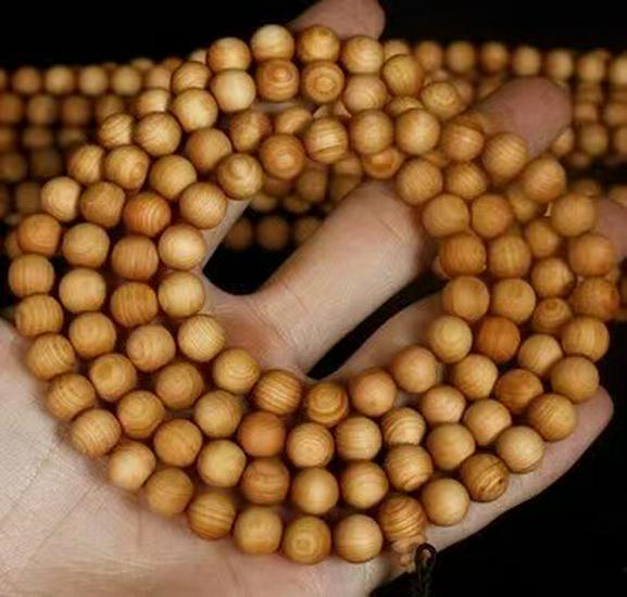 Taihang Cypress 20mm Handcrafted Bracelet: Unisex Buddhist Beads