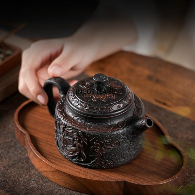 200ML Purple Pottery Carving Teapot Hand drawn Antique Relief Teapot Home Kung Fu Teapot Tea Pot