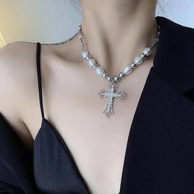 Mode Bling Kreuz Anhänger Halsketten Damen Vintage Minimalistische Perlenkette Schlüsselbeinkette Punk Mädchen Luxus Schlüsselbein Choker
