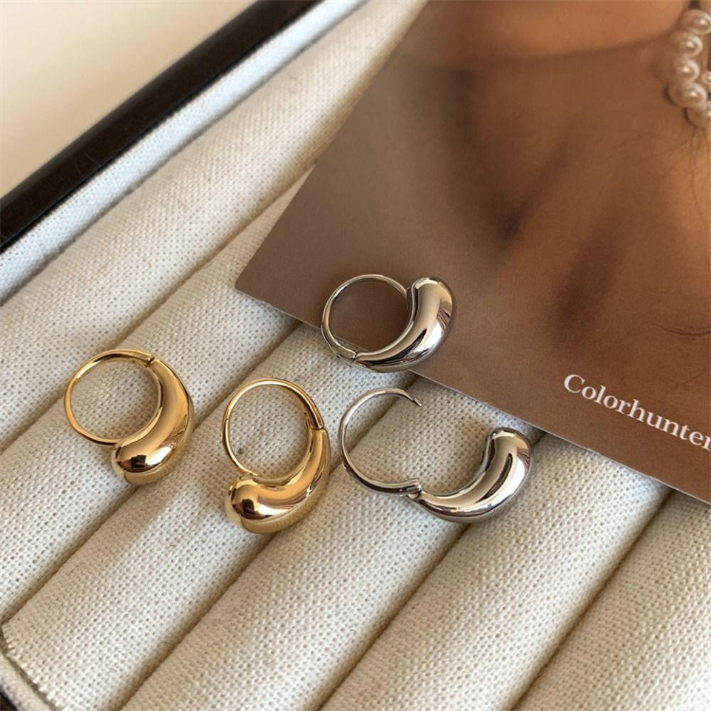 

Элегантные женские ювелирные изделия для предотвращения аллергии, серьги-кольца с геометрической пряжкой для ушей, корейские серьги-гвоздики