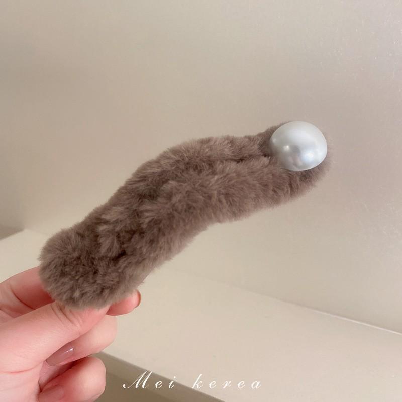 Large Plush Hair Clip: Autumn/Winter Volumizing Shark Clip for Women