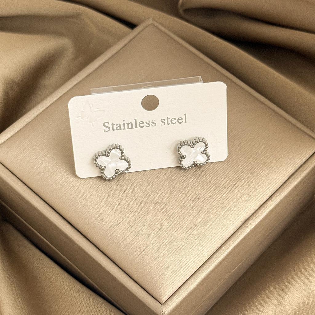 13mm Firkløver Øredobber 18K Vakuum Elektroplettering Ikke-falmende Dame Øredobber