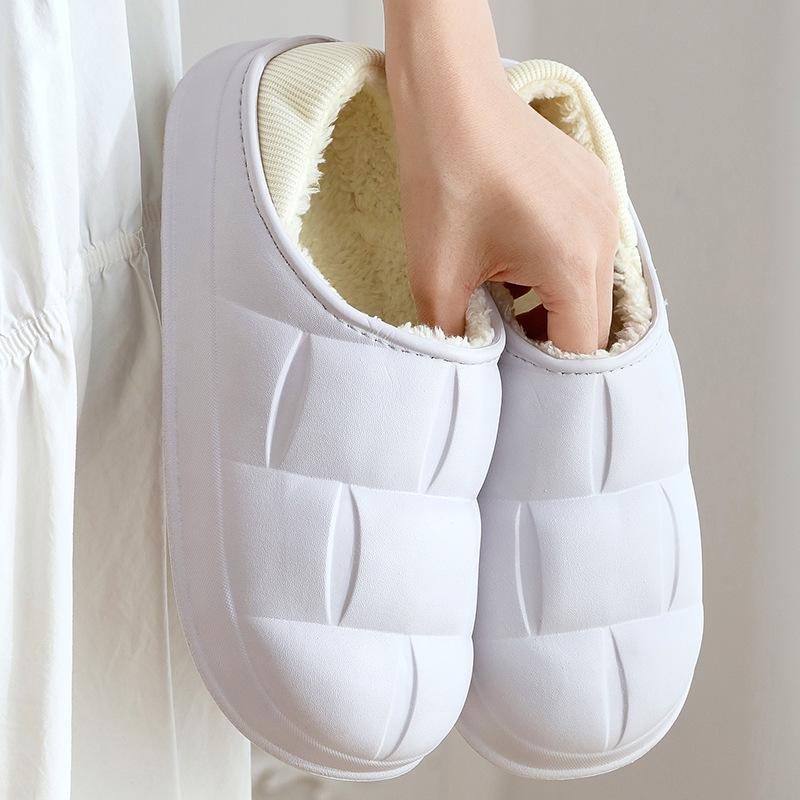 Women's Plush Cotton Winter Slippers with Heels & Men's Thick-Soled Soft Home Slippers for Outdoor Wear