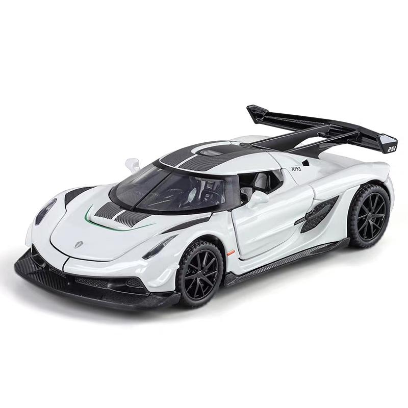 Koenigsegg Jesko Attack Supercar Simulation Diecast & Toy Vehicles Sounds & Light Pull Back Car 1:32 Alloy Model Gifts For Children