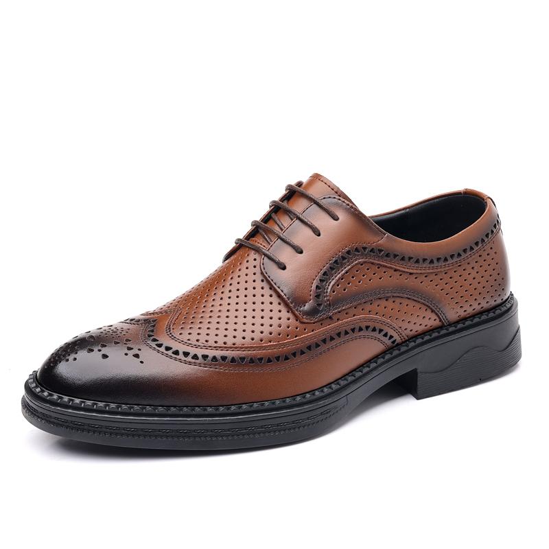 Hollow Out Mens Formal Leather Dress Shoes British Stylish Business Dress Men Flats High Quality Brogues Oxford Shoes Man