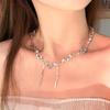 Niche high-end moonstone necklace women's new sweet and cool personality versatile design sense pure desire collarbone chain