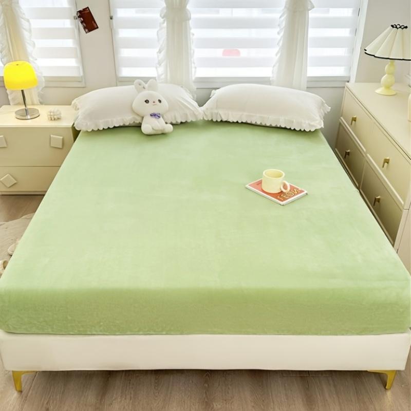 Soft & Warm Bed Sheet – Elastic Full-Cover Mattress Protector for Winter for Queen Size