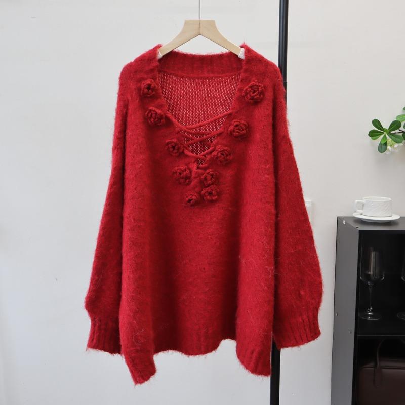 Autumn and winter new three-dimensional flower knitted sweater top design sense loose soft waxy sweater pullover women