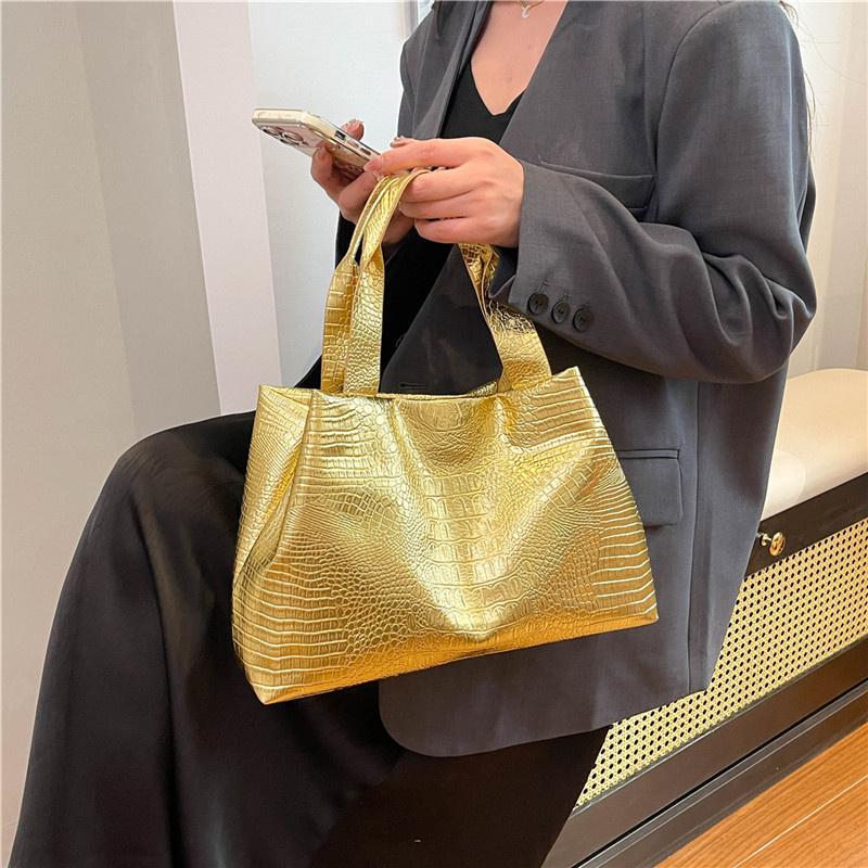 Trendy Bags Large Capacity Tote Bag for Women Fashionable Purse and Handbags Versatile Women Shoulder Bags